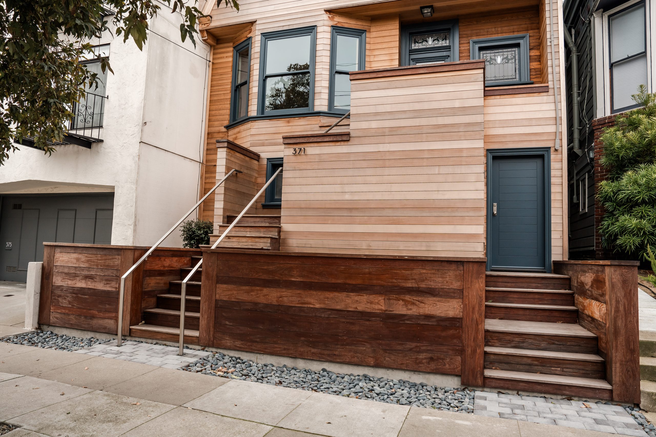 Sea Cliff Residence — detail 2